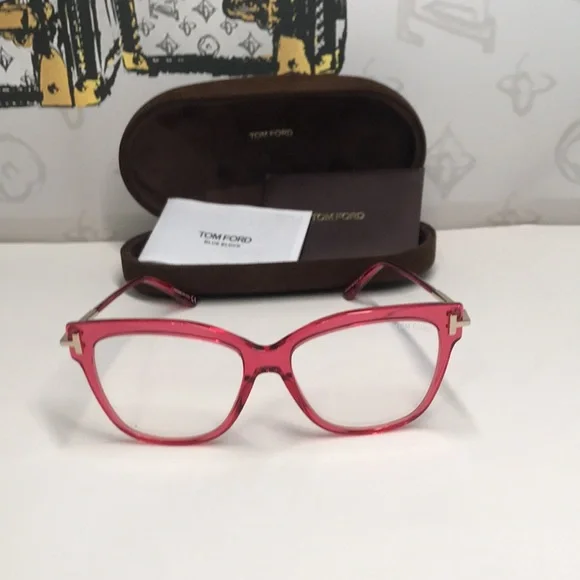 Gucci Red and Black Women's Glasses TF5704-B 066